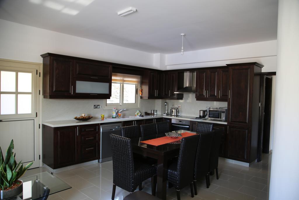 Villa Melyia Kato Pyrgos Zimmer foto