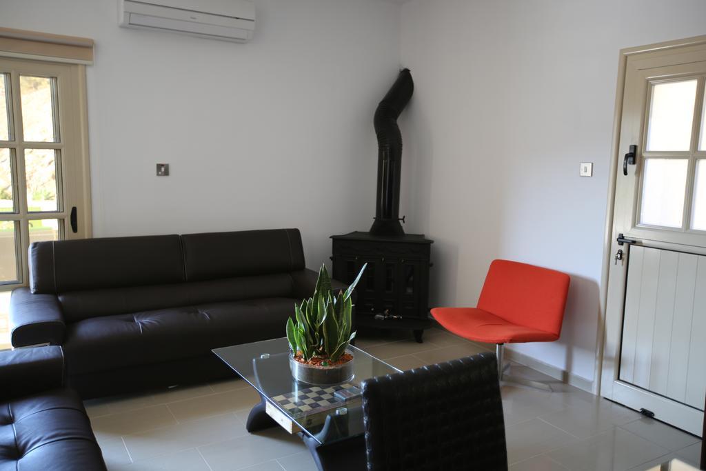 Villa Melyia Kato Pyrgos Zimmer foto